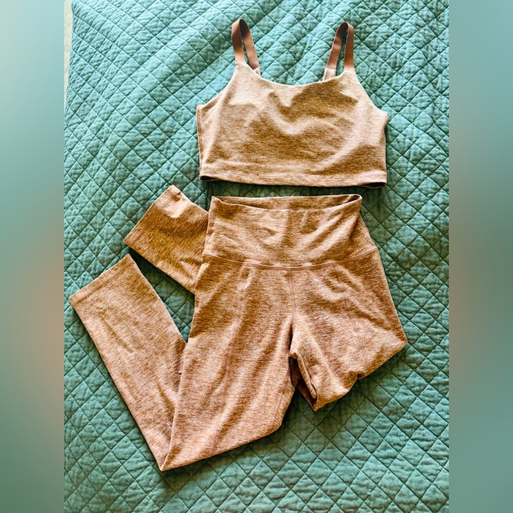 AE Offline legging and sports bra set